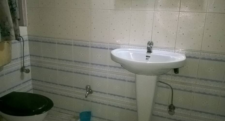 Hotel Raj Mahal, Dimapur 2